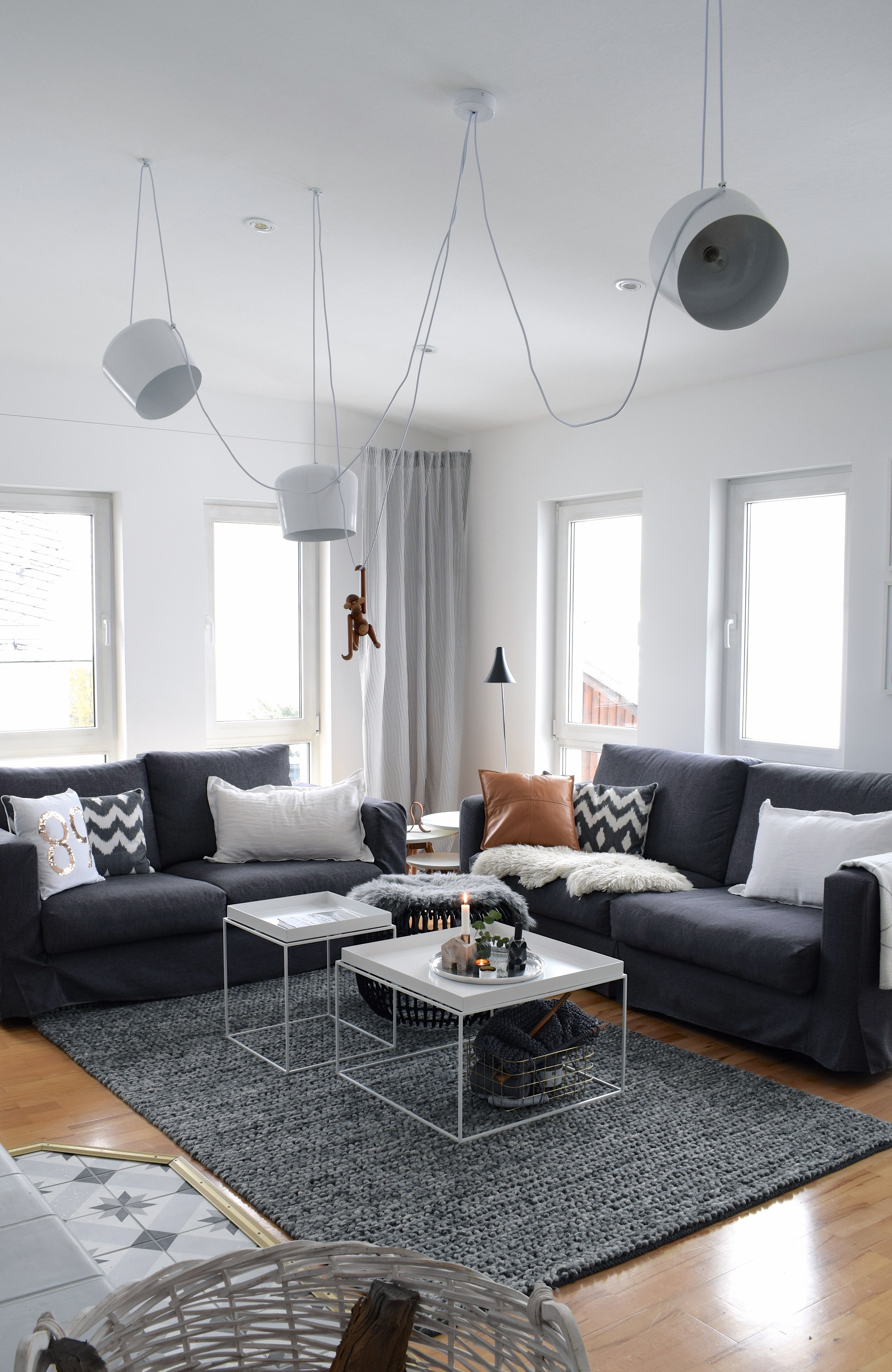 Hausbesichtigung Teil 3 Unser Wohnzimmer 107qmschwarz auf weiß
